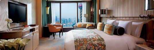 Ritz_ShanghaiPudong_00009_MainShortl.jpg